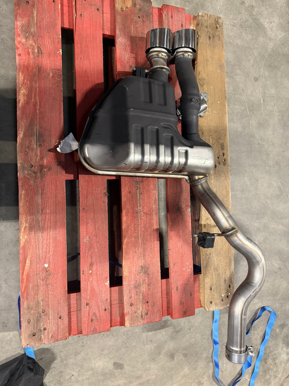 T4A41407 - Rear Muffler - Jaguar