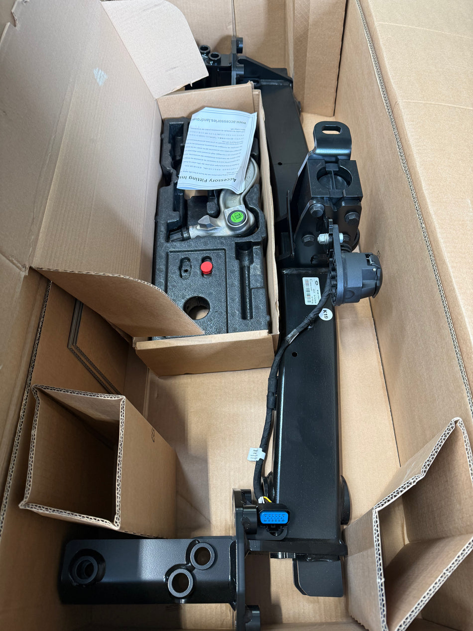 VPLRT0305 - Kit - Tow Bracket - Genuine Land Rover - For vehicles from 2021 onwards