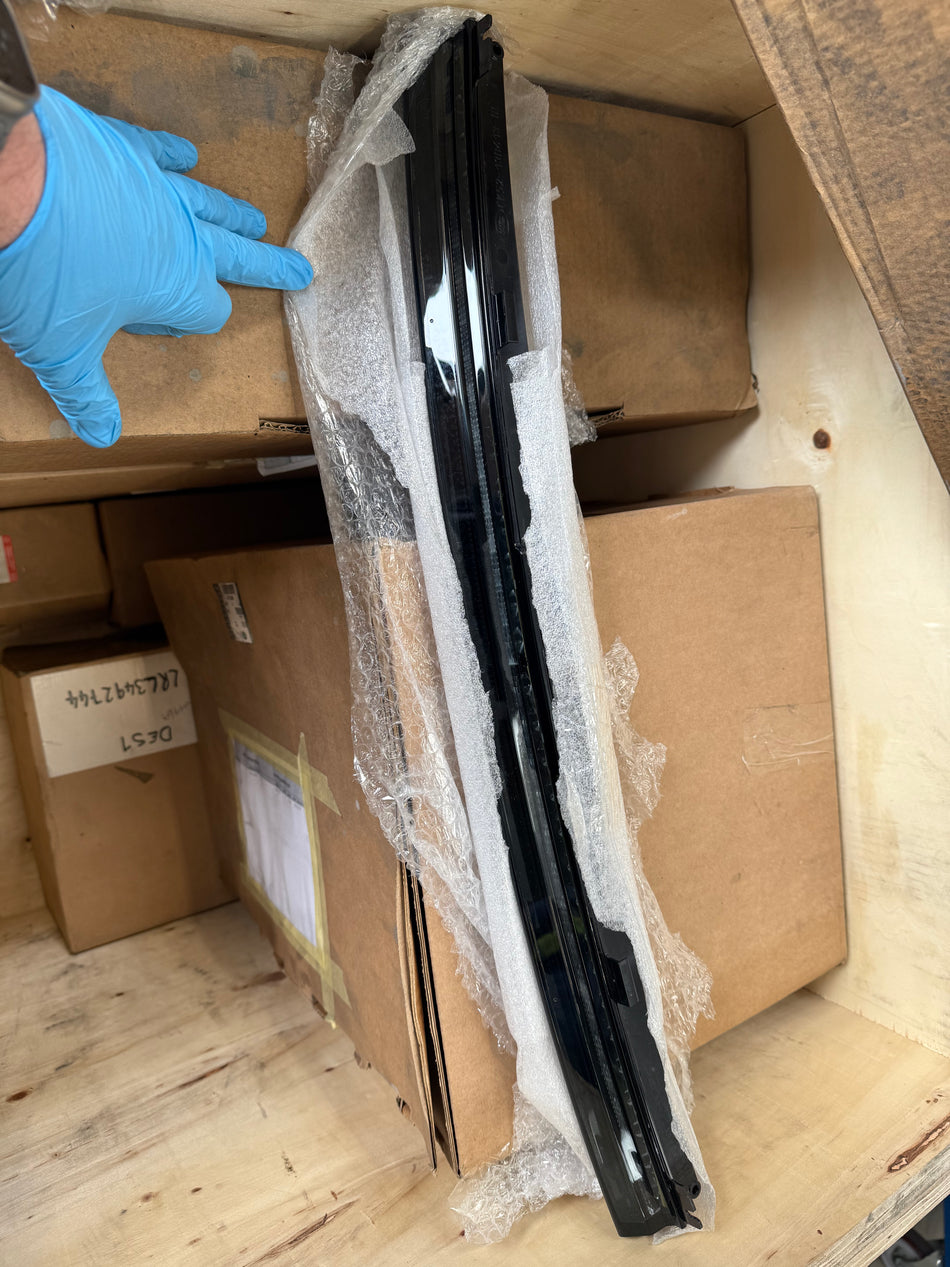 LR107601 - High Level Stop Lamp for Range Rover L405 - Genuine Land Rover