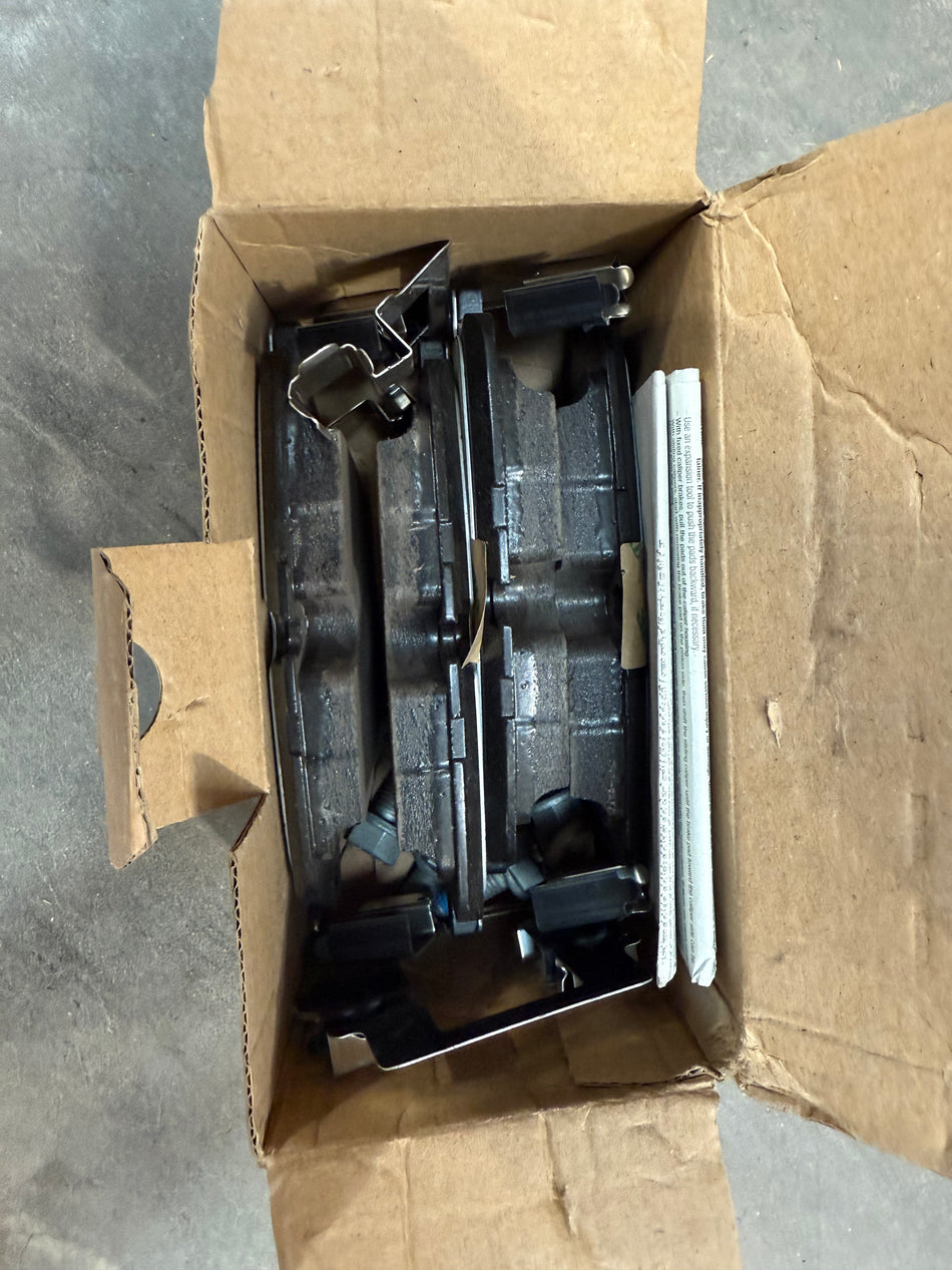 LR162042 - Brake Pads LR162042