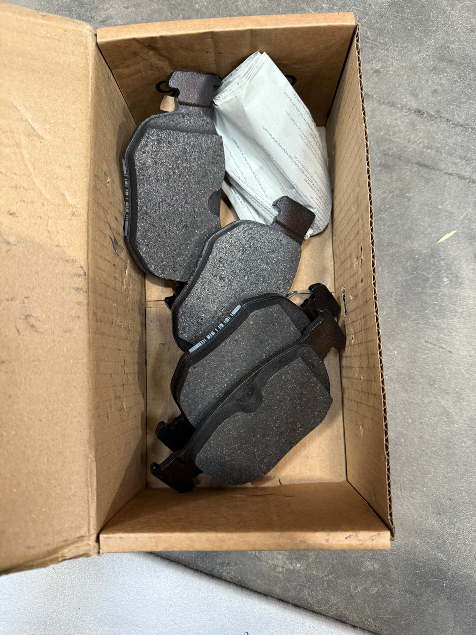 T4A40668 - Brake Pad Axle Set