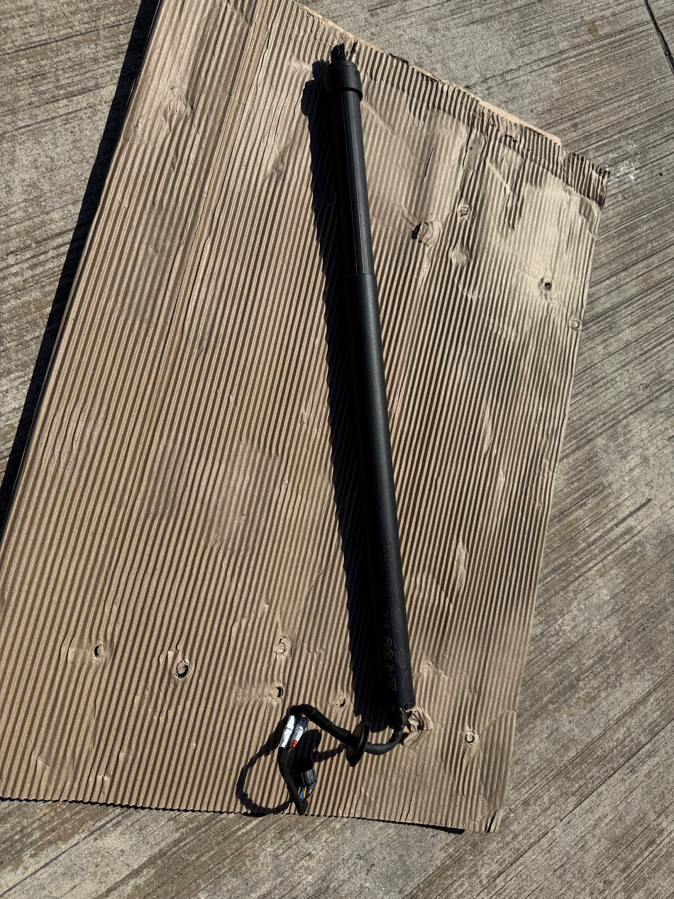 LR186806 - Left Hand Powered Upper Tailgate Strut for Land Rover Discovery 5