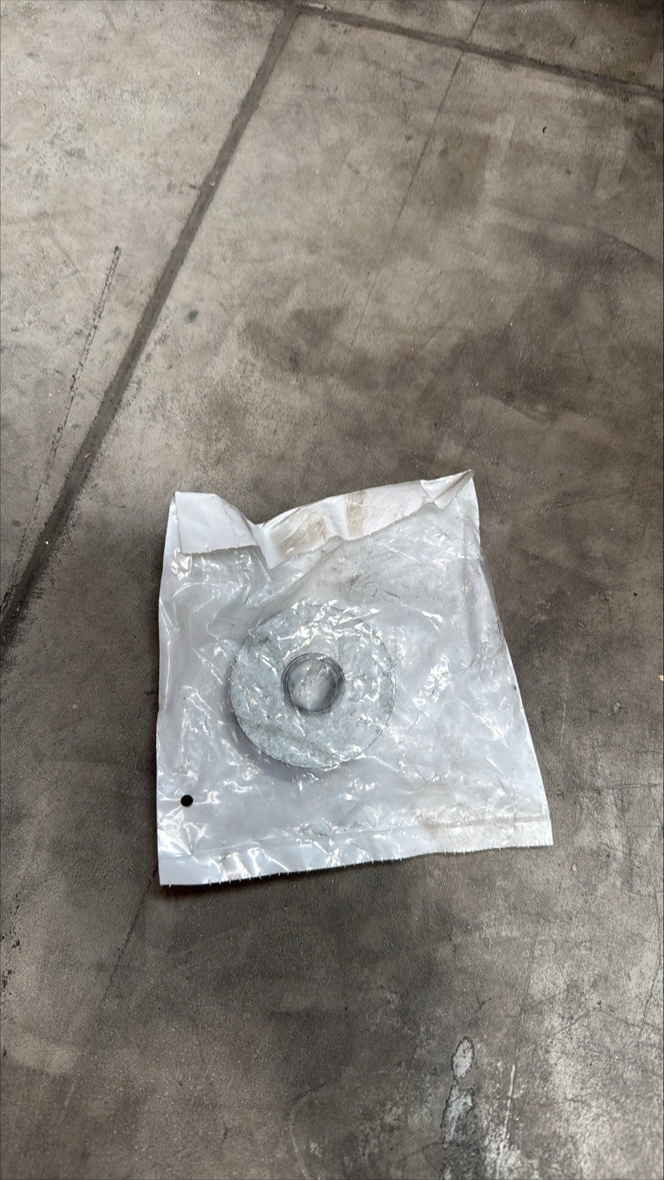 LR034221 - Land Rover Nut