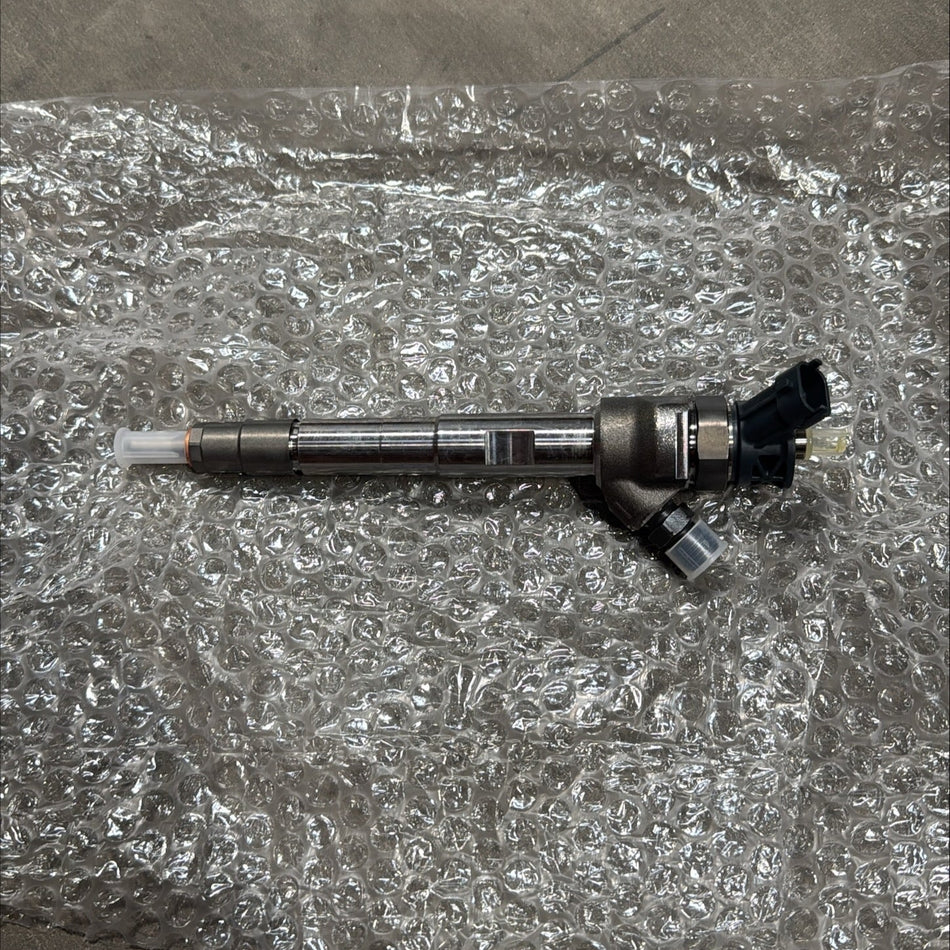 LR082276 - Fuel Injector