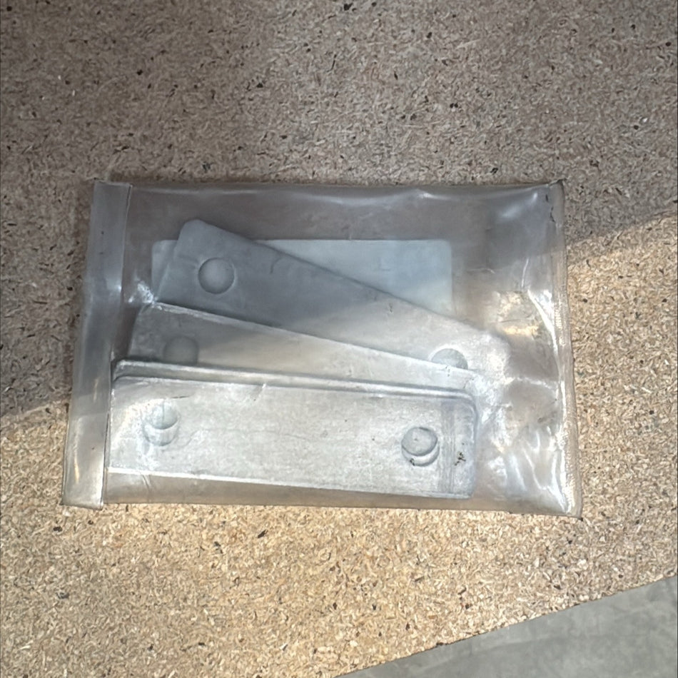 T4A30503 - Jaguar Fixing Plate