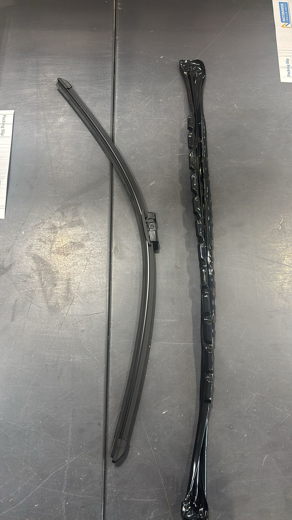 LR114647 - Land Rover Blade - Wiper