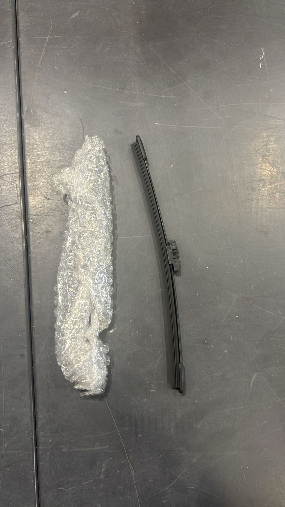 LR117659 - Land Rover Blade - Wiper